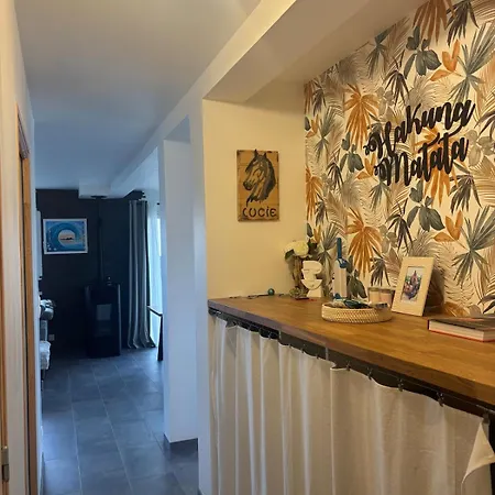 Au Milieu De La Hague, 5 Personnes * Branville-Hague